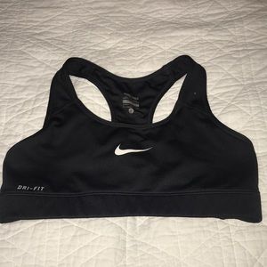 Sports bra